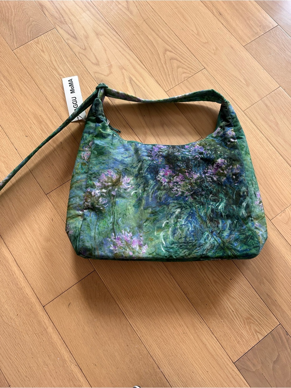 NWT Baggu MOMA Shoulder Bag